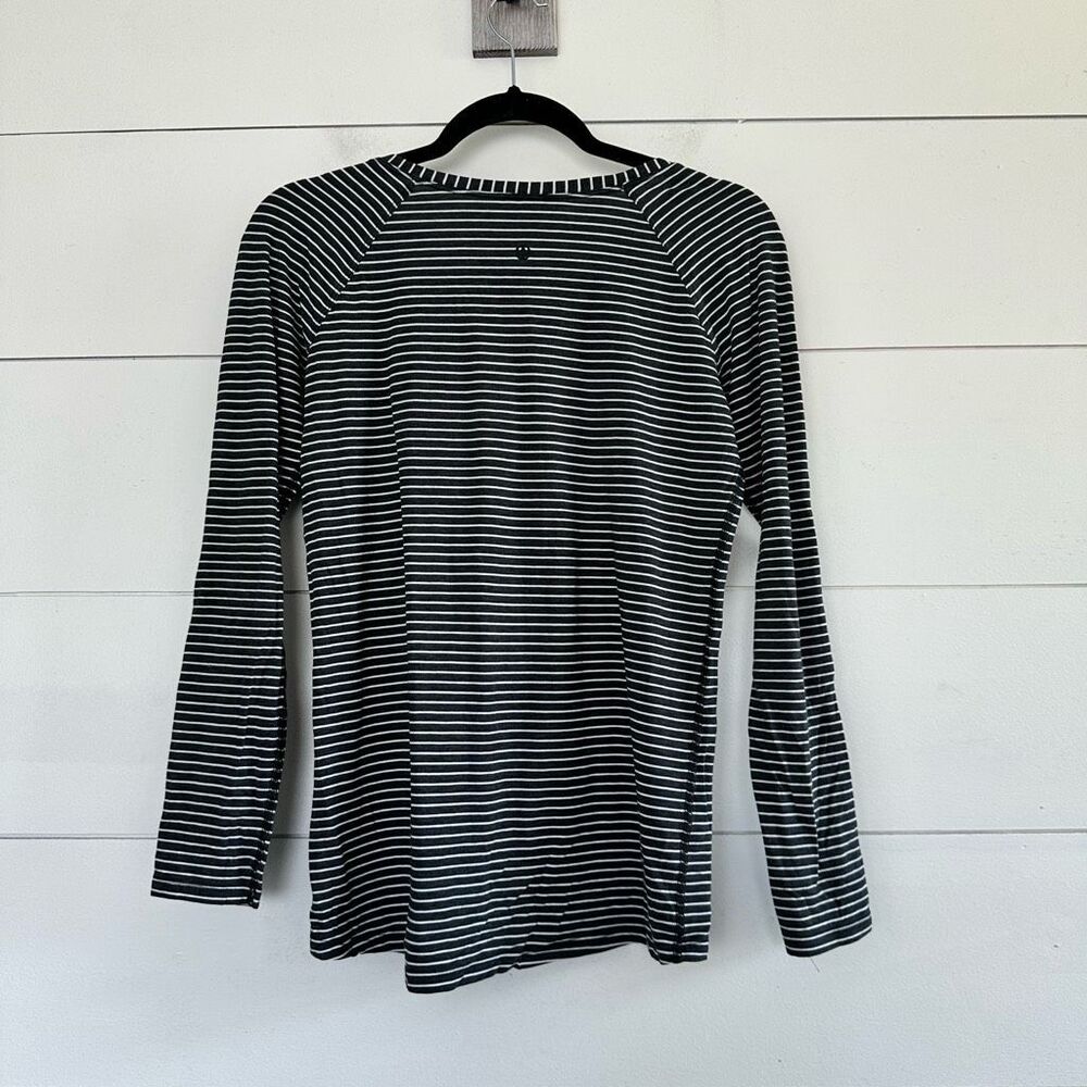 Lululemon Women’s 6 Striped Longsleeve Tee - Picture 3 of 5